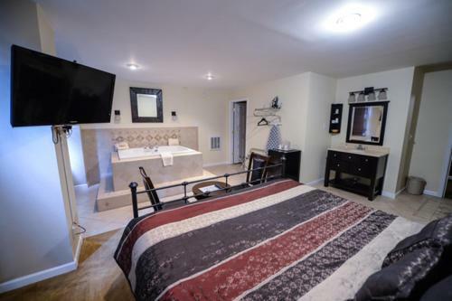 The Mountaineer Hotel Williamson Екстер'єр фото